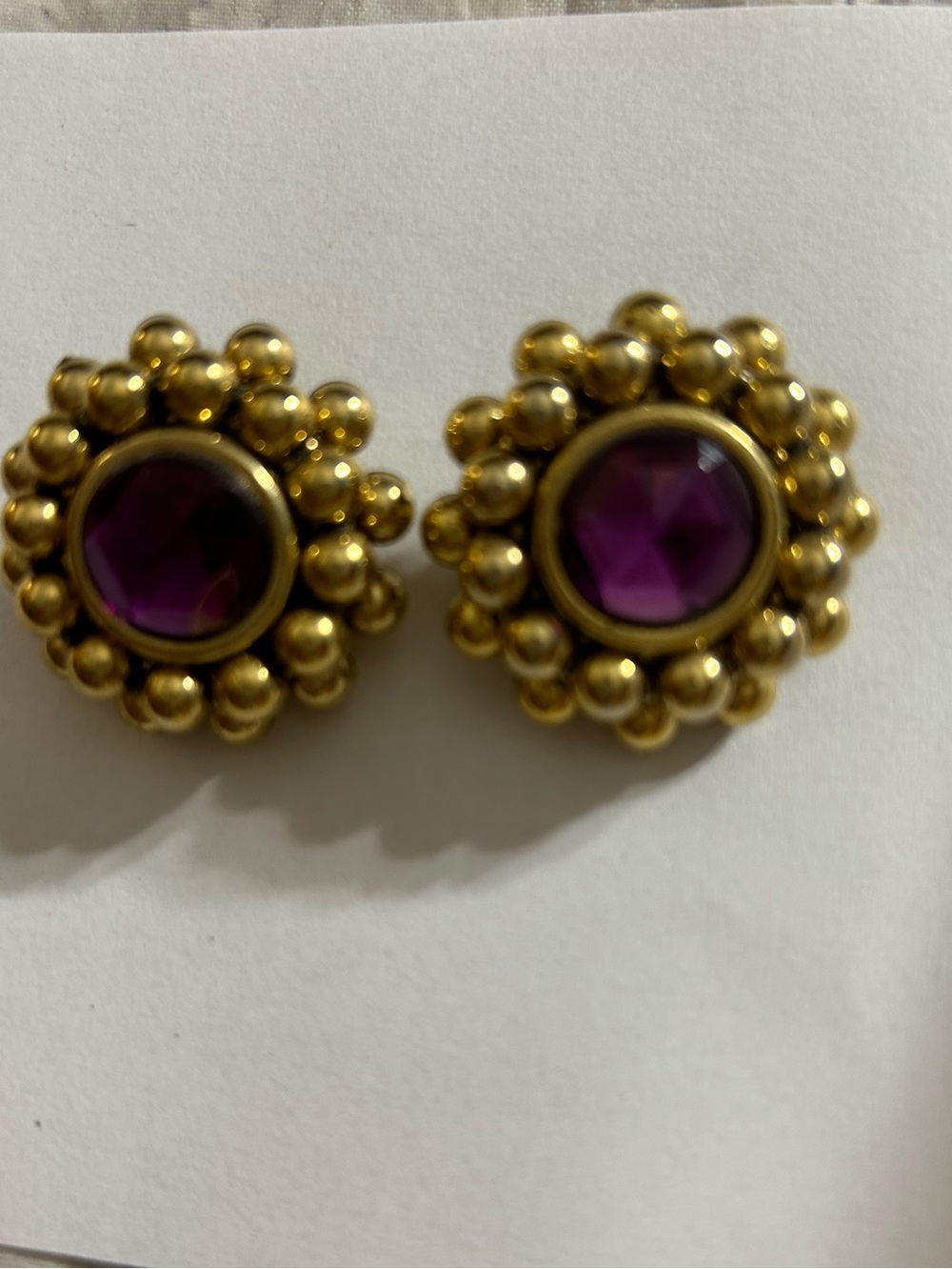 VTG ETRUSCAN REVIVAL-STYLE CLIPON ITALY MADE EARRINGS AMETHYST PURPLE GOLD TONE